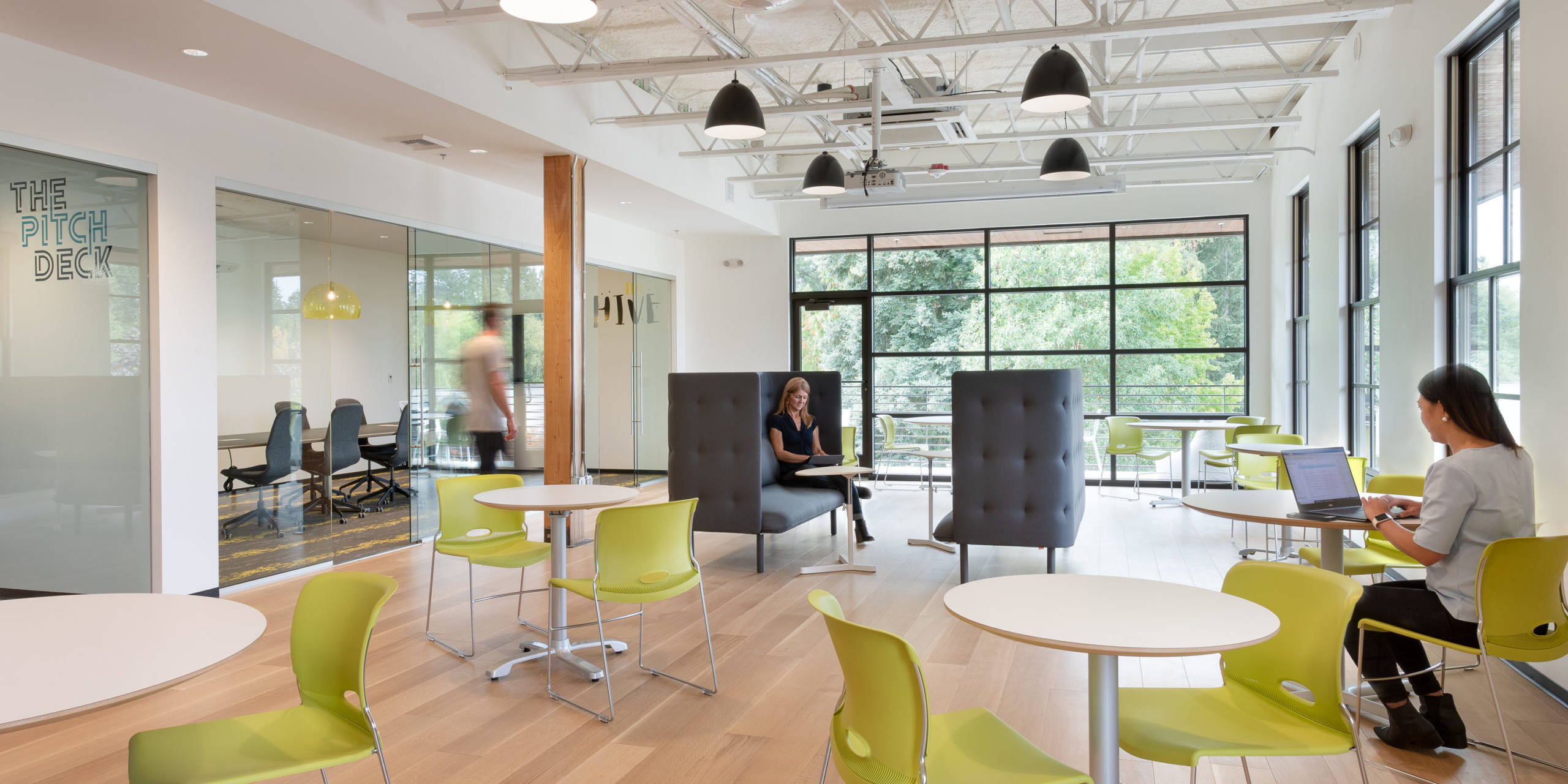 Coworking members working at Vibe Coworks